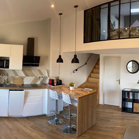Spacieux Duplex, Vue Mer Et Belle Terrasse Hyères Buitenkant foto